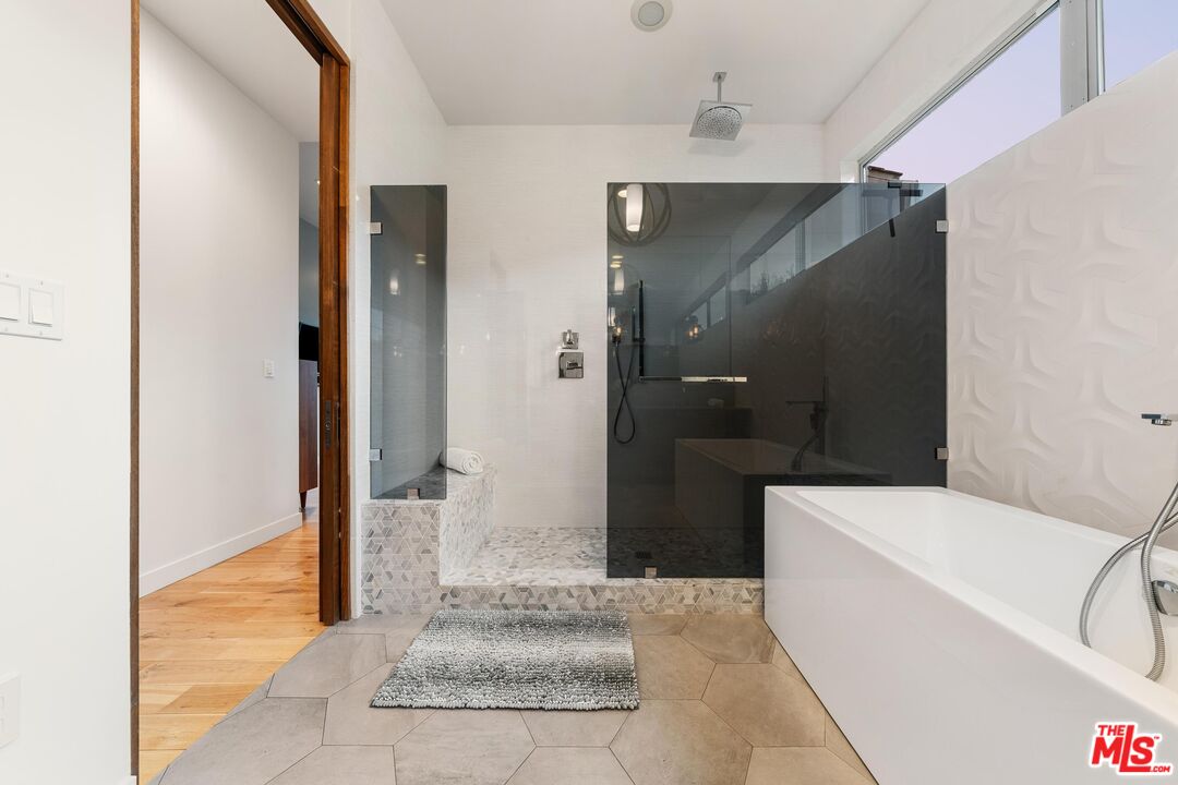 MLS #25552725 image #27