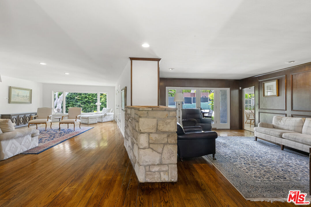 MLS #25552791 image #5