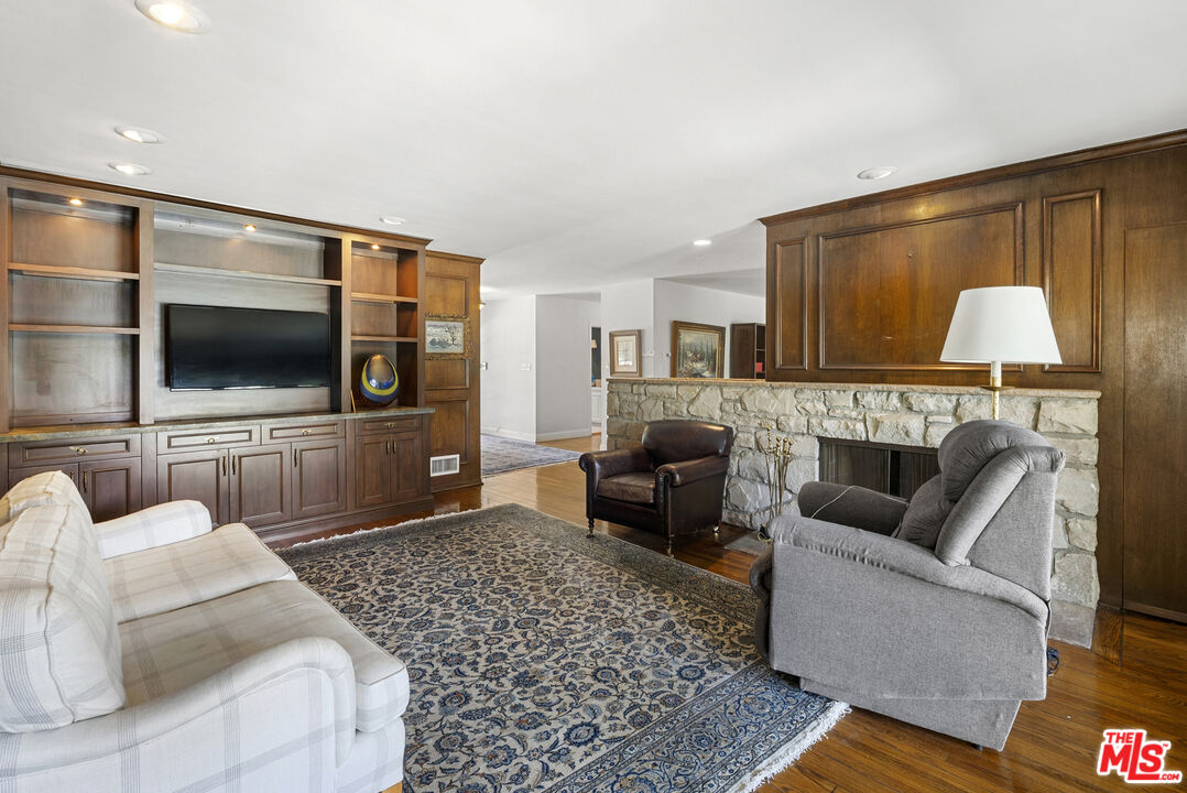 MLS #25552791 image #7