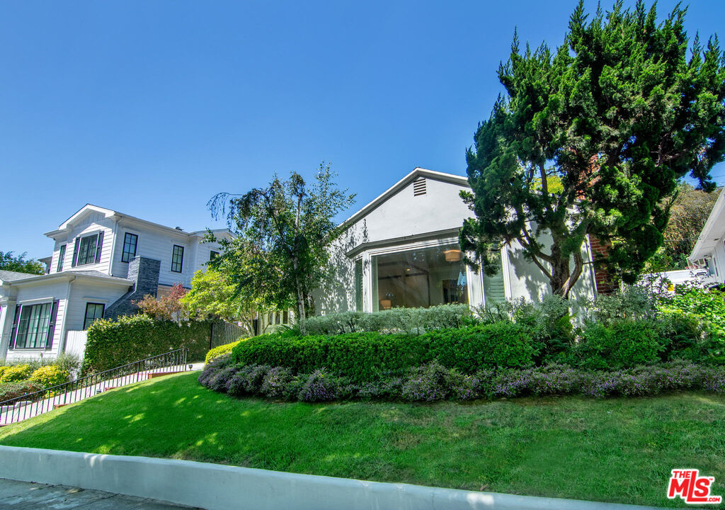 MLS #25552807 image #4