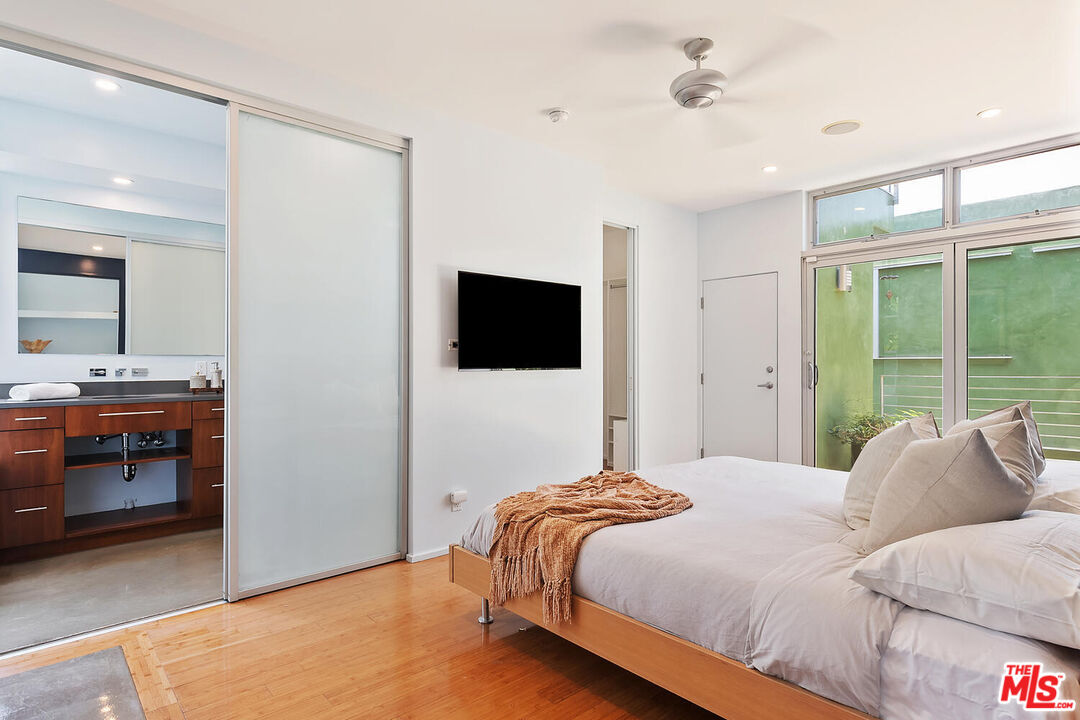 MLS #25552865 image #10