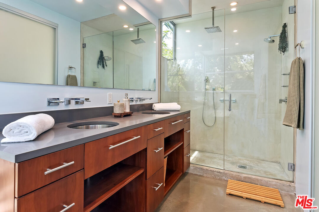 MLS #25552865 image #13