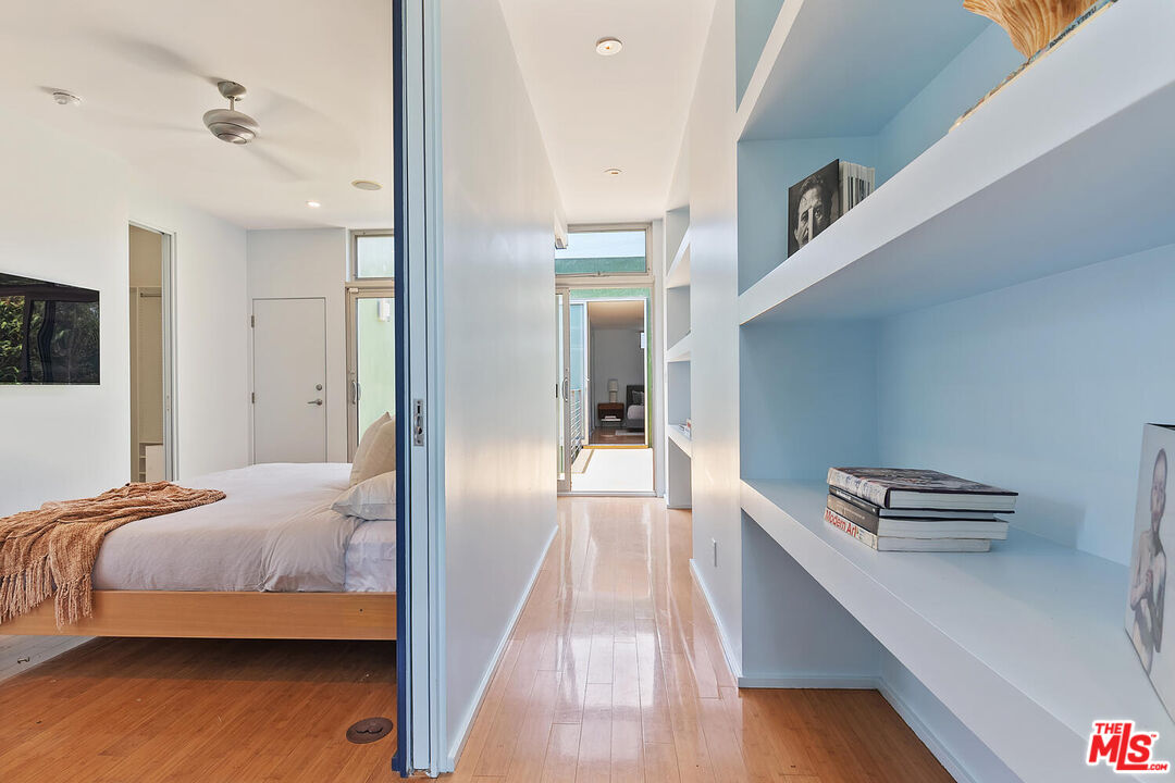 MLS #25552865 image #15