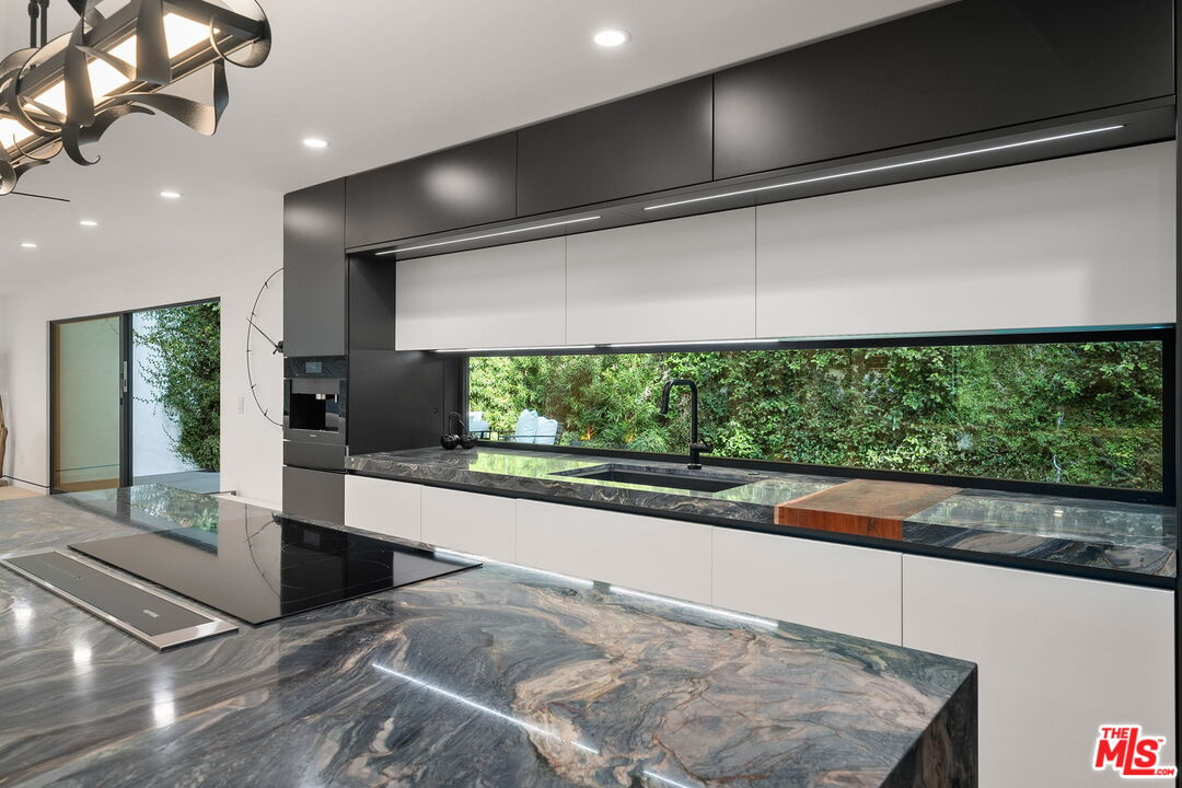 MLS #25552883 image #11