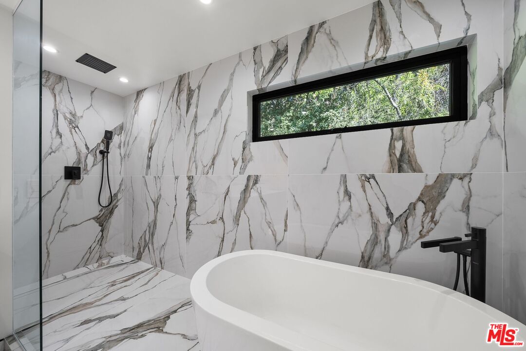 MLS #25552883 image #29