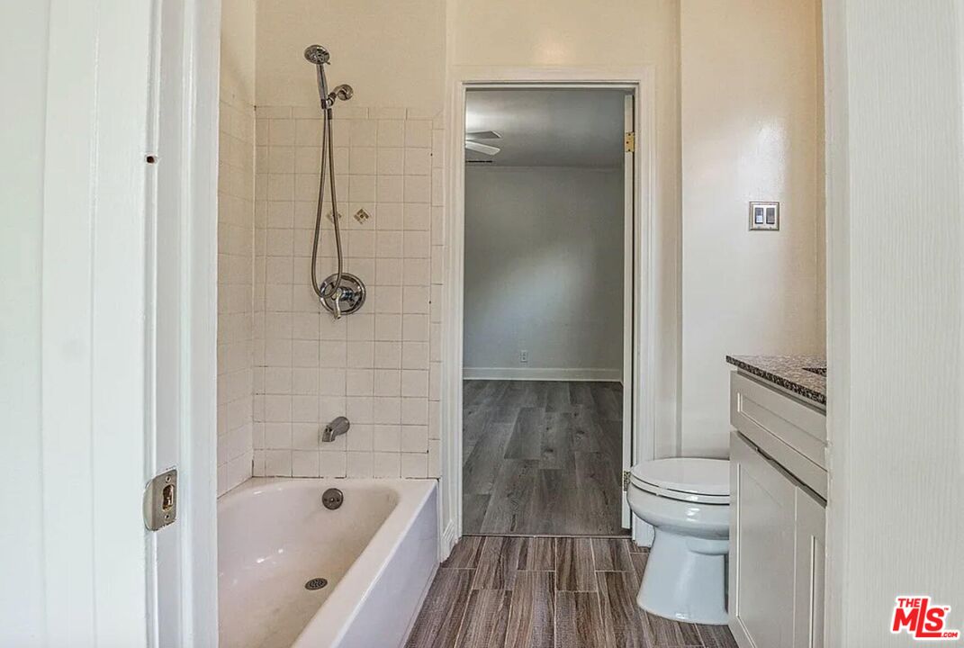 MLS #25552947 image #13