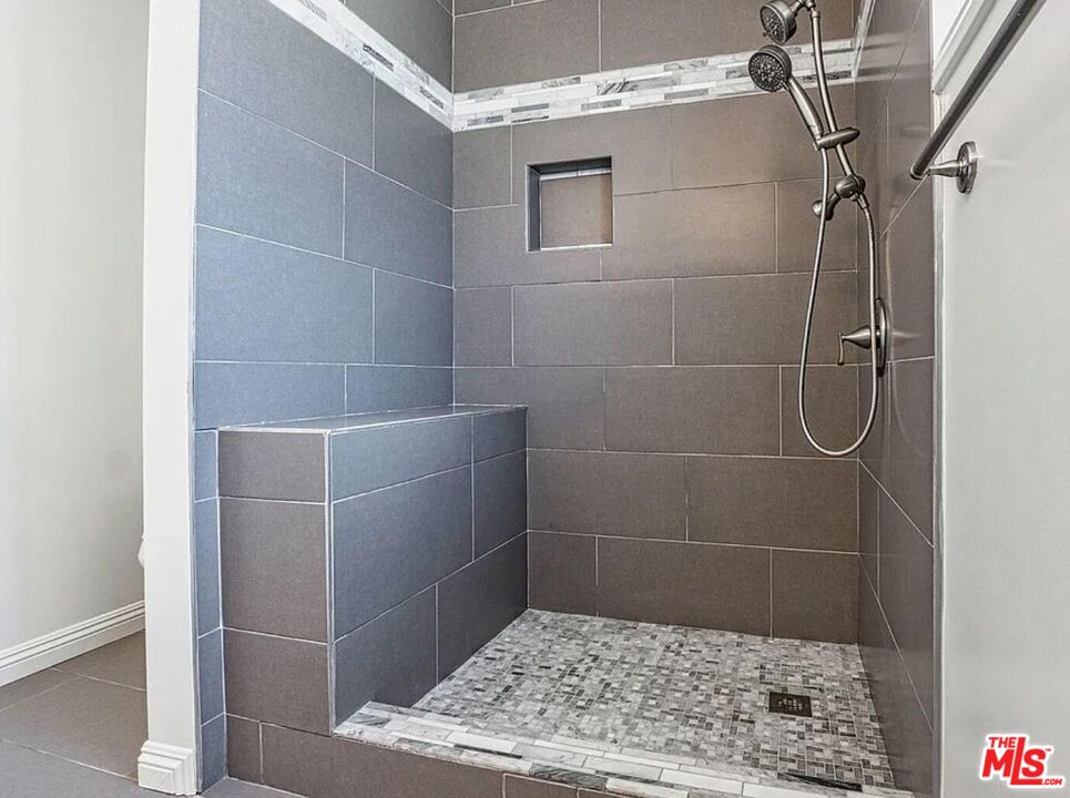 MLS #25552947 image #17