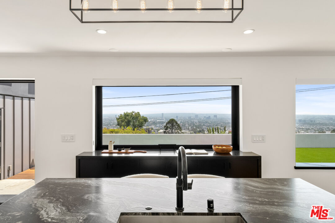 MLS #25552985 image #23