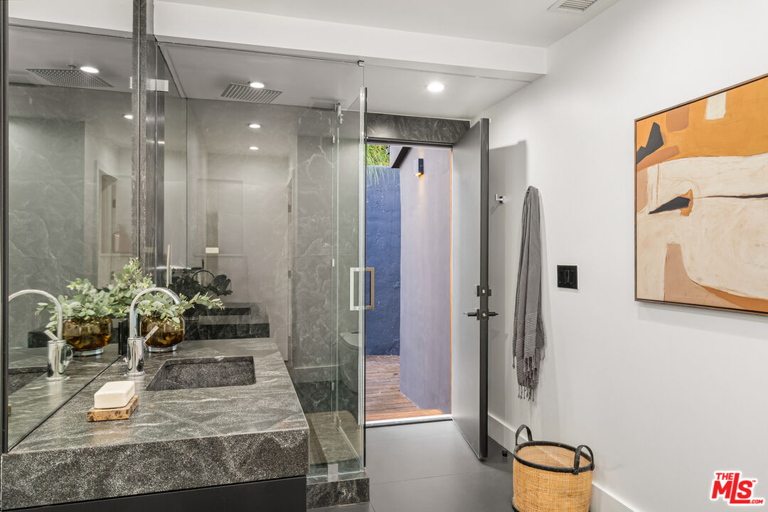 MLS #25552985 image #28