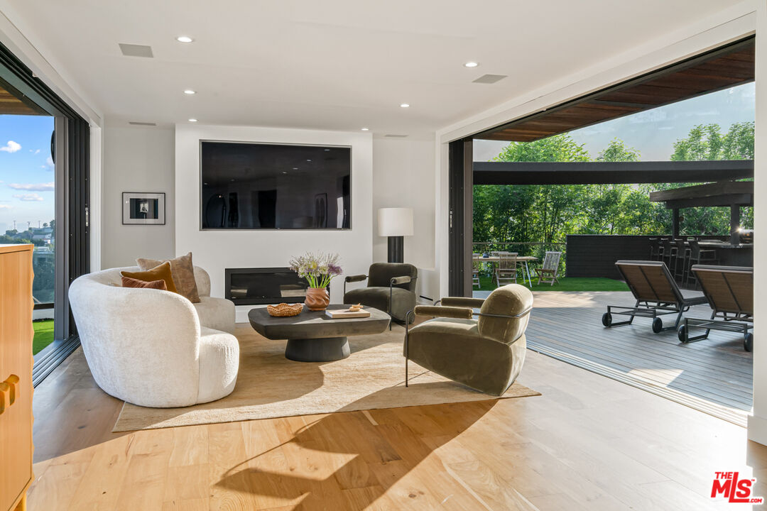 MLS #25552985 image #8