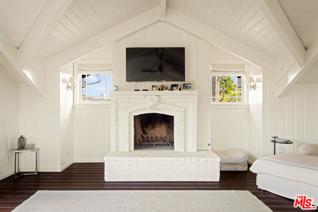 MLS #25552997 image #15