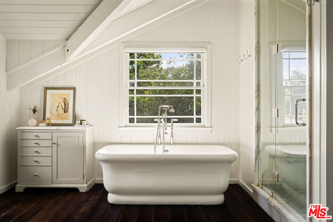 MLS #25552997 image #17