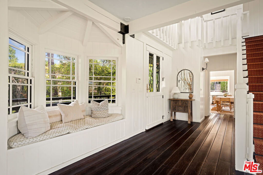 MLS #25552997 image #1