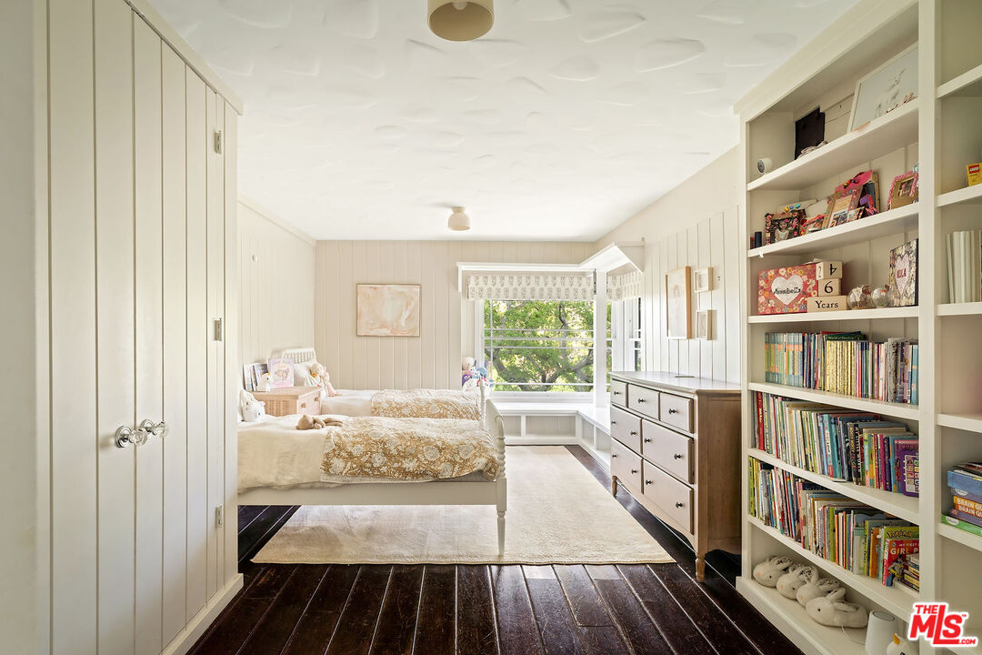 MLS #25552997 image #20