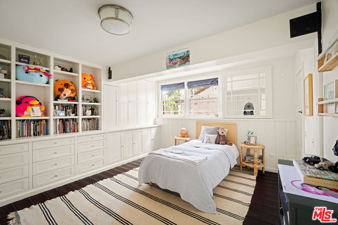 MLS #25552997 image #22