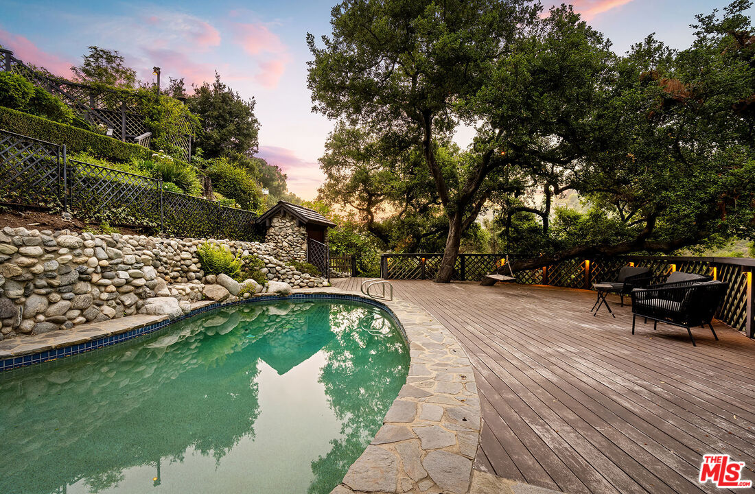 MLS #25552997 image #27