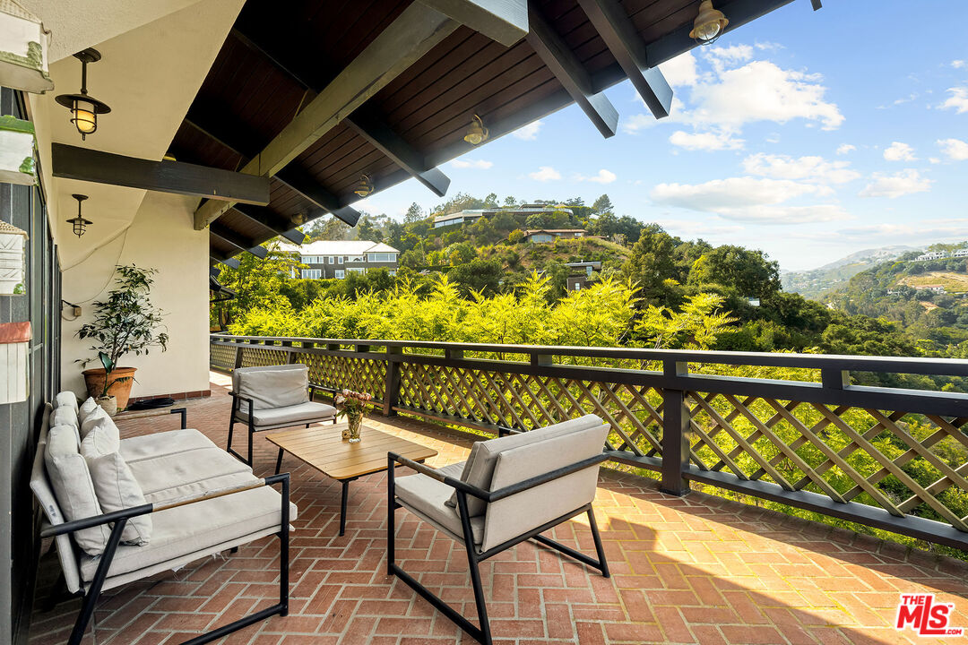 MLS #25552997 image #6