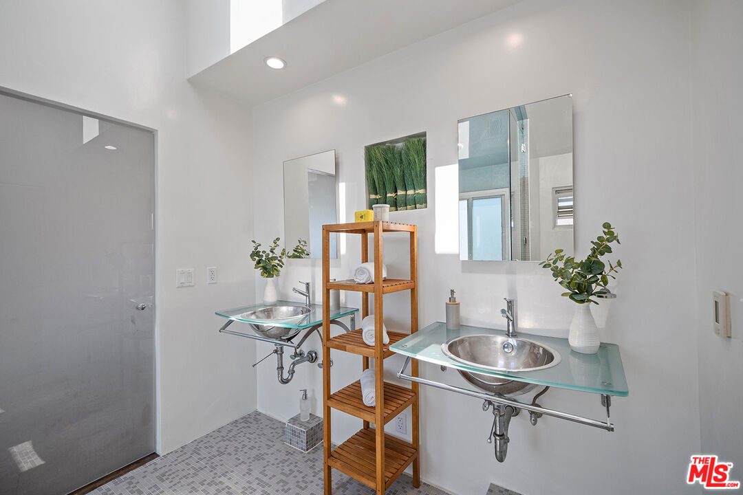 MLS #25553001 image #54