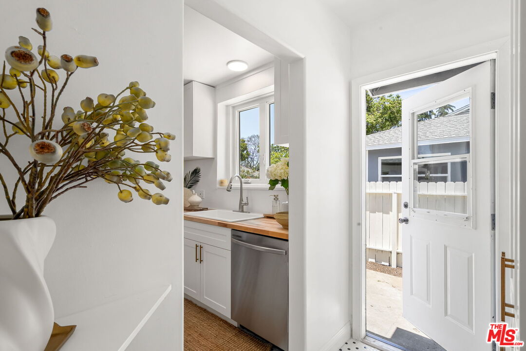 MLS #25553483 image #18