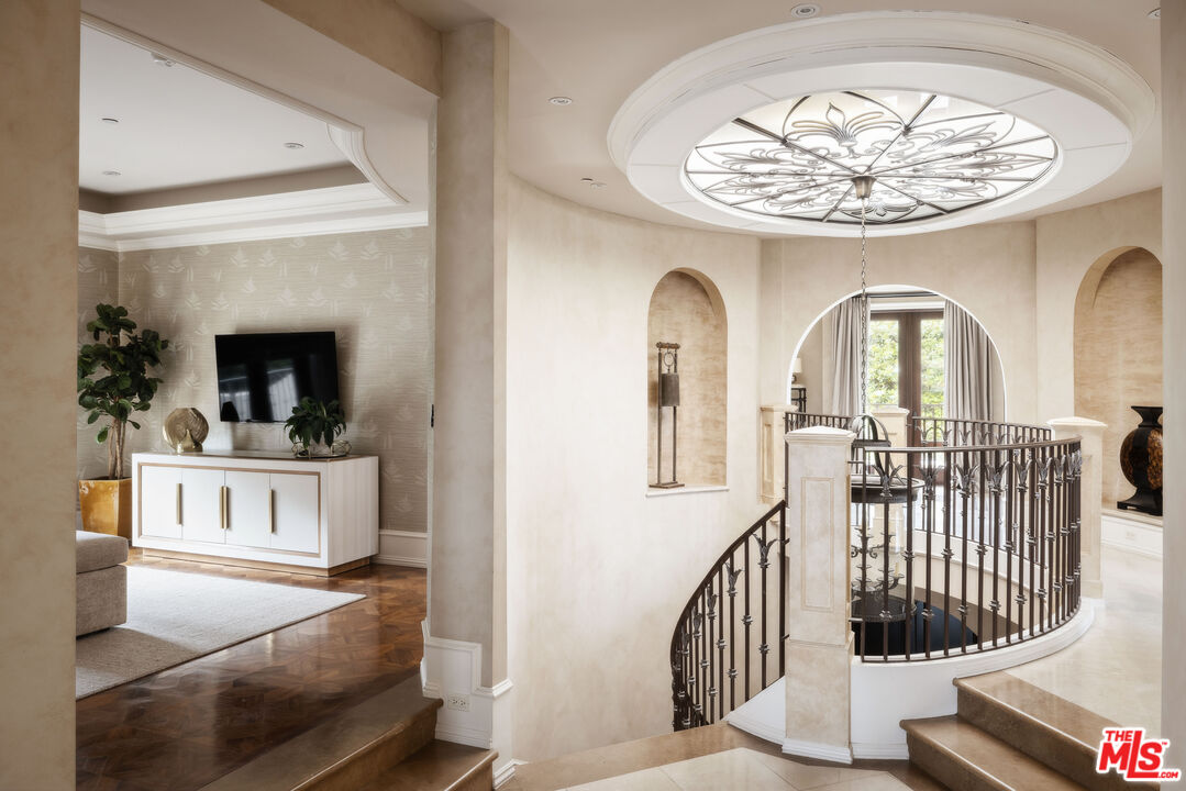 MLS #25553637 image #17