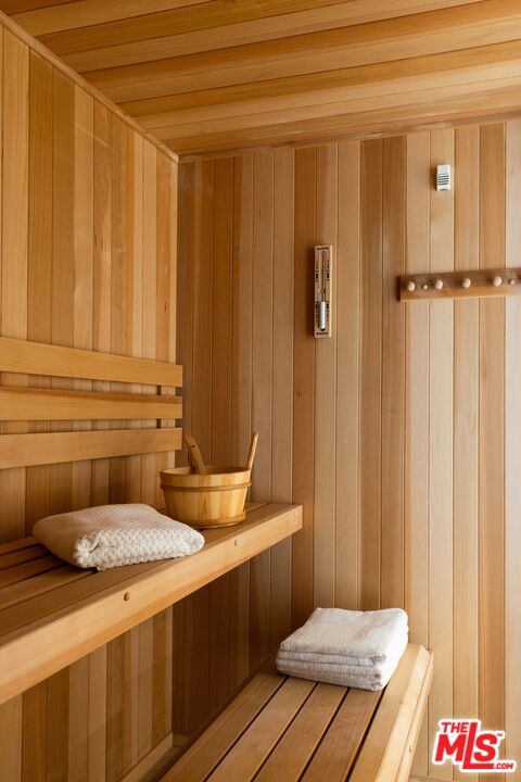 MLS #25553637 image #21