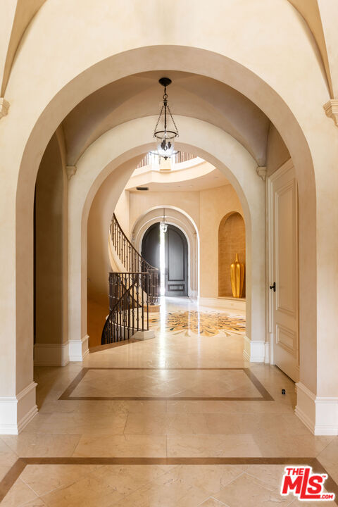 MLS #25553637 image #24