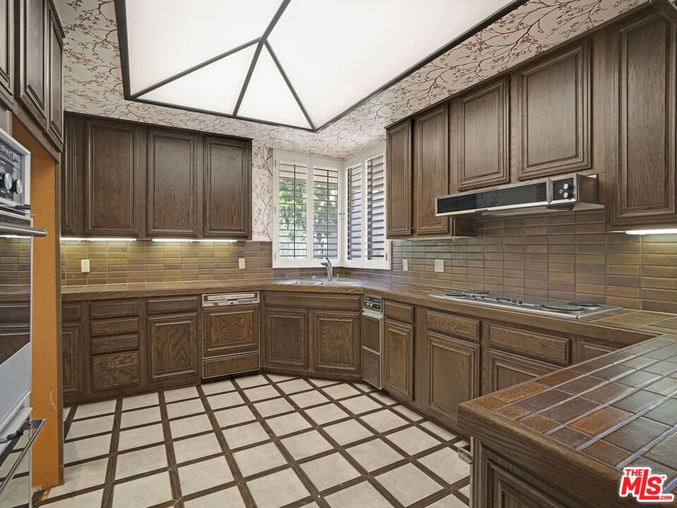 MLS #25554149 image #11