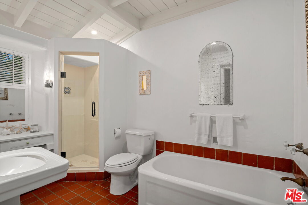 MLS #25554207 image #14