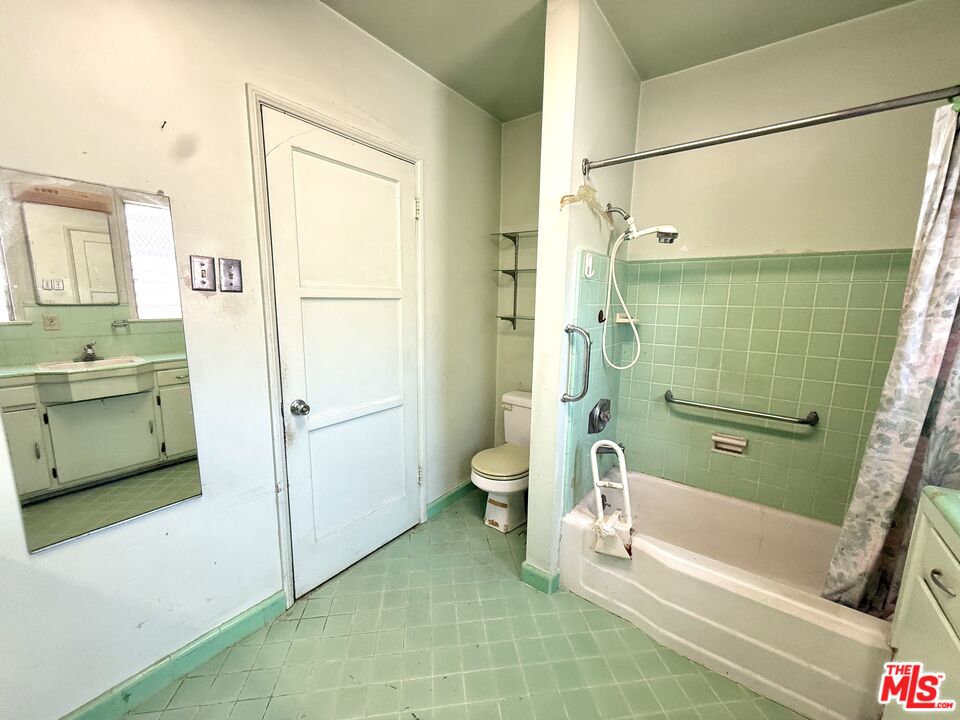 MLS #25554389 image #17