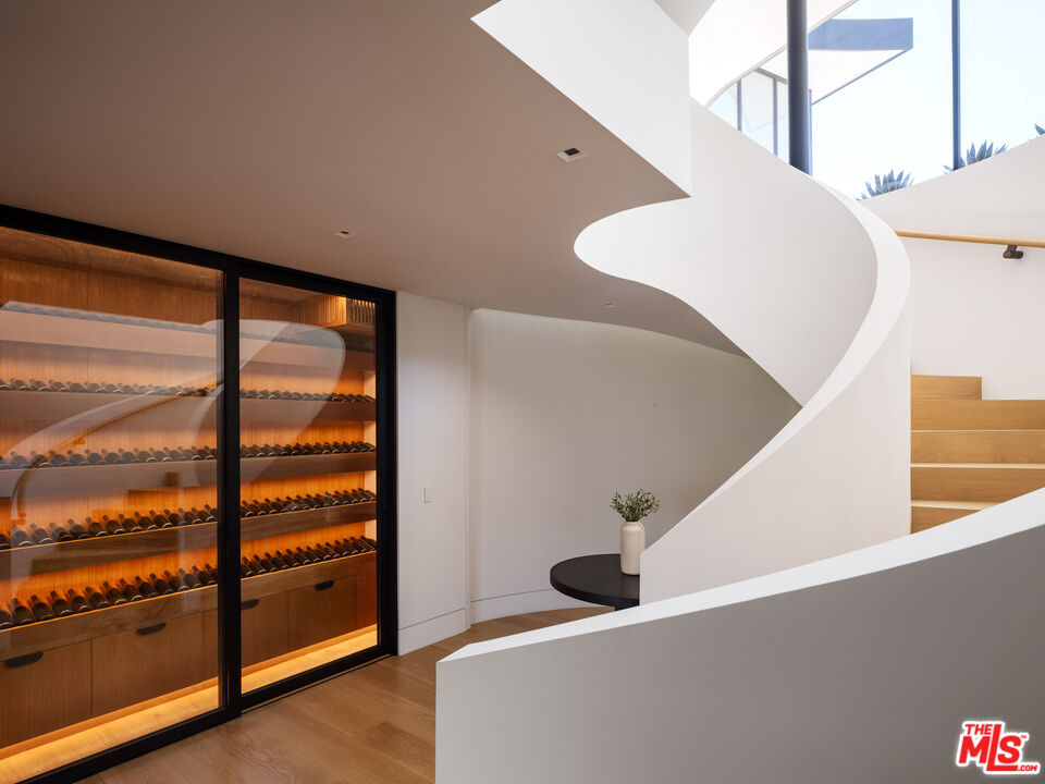 MLS #25554411 image #15