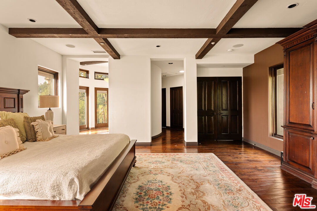 MLS #25554591 image #24