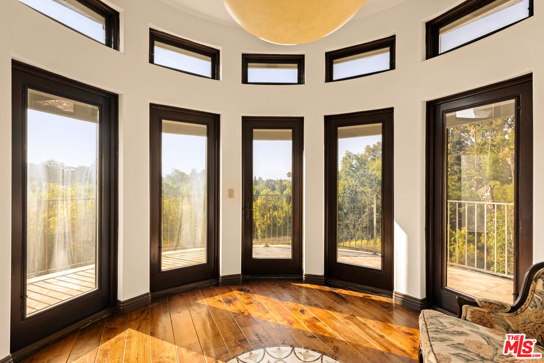 MLS #25554591 image #28