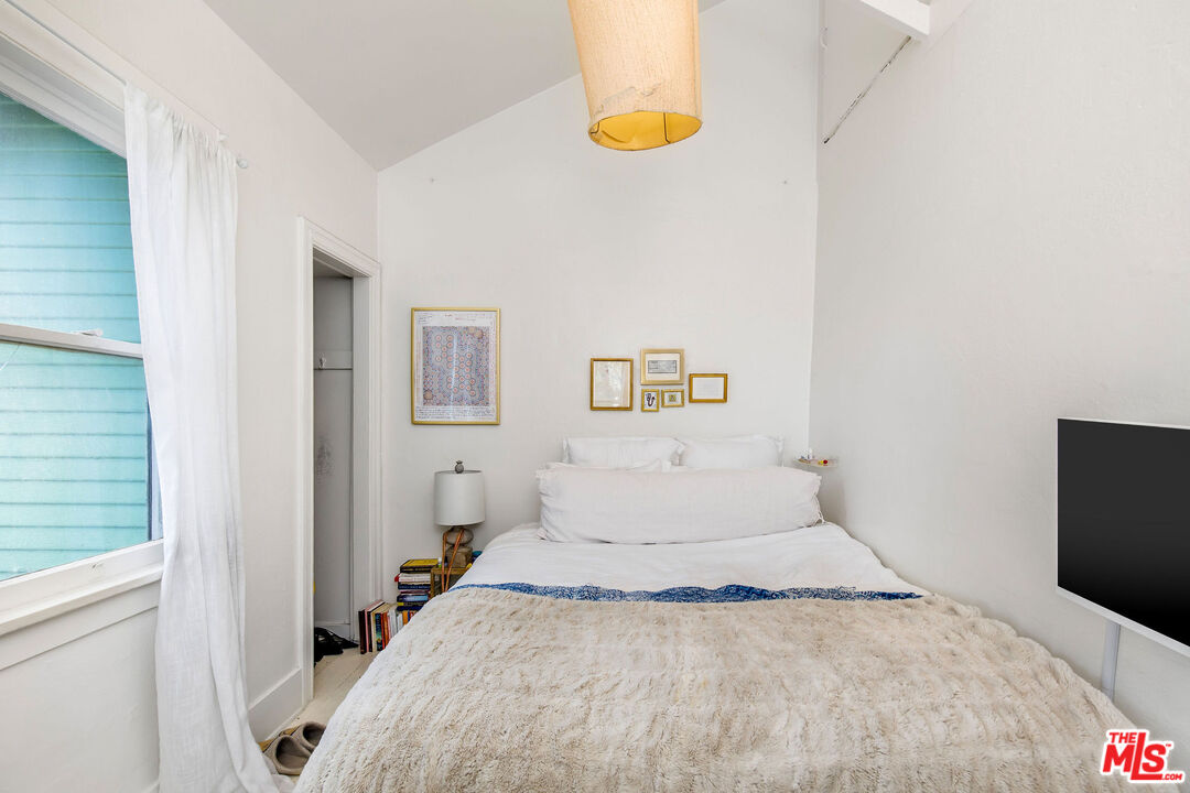 MLS #25554801 image #30