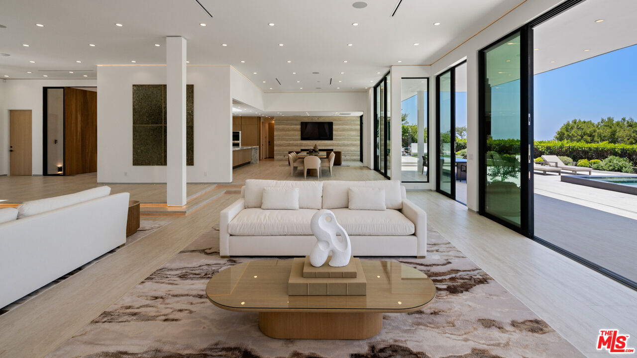 MLS #25554877 image #9