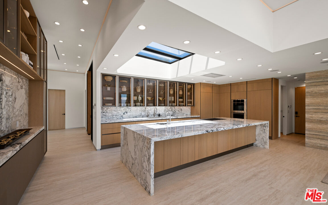 MLS #25554877 image #12