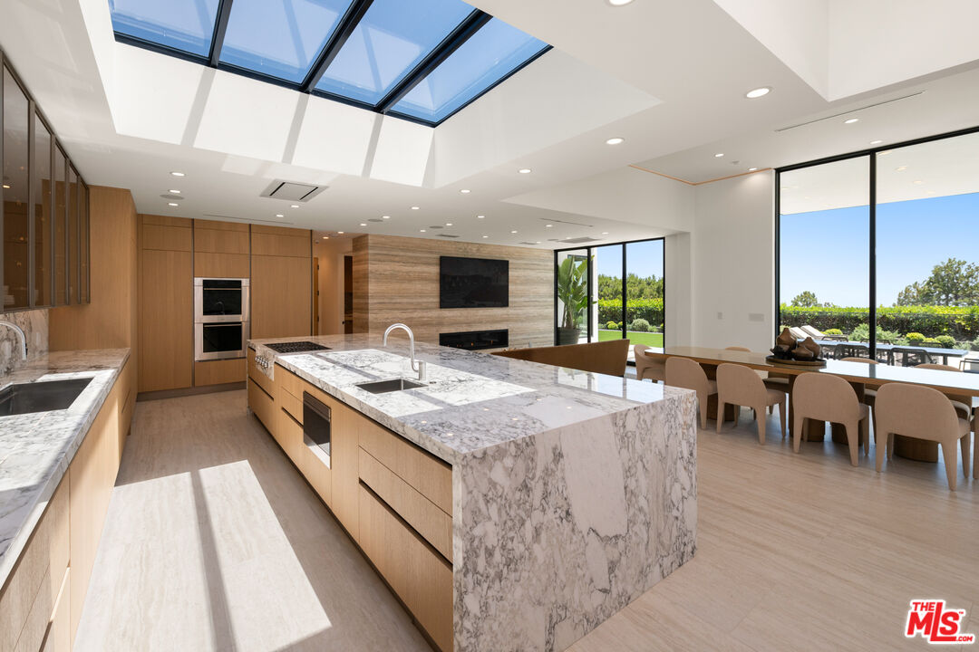 MLS #25554877 image #13