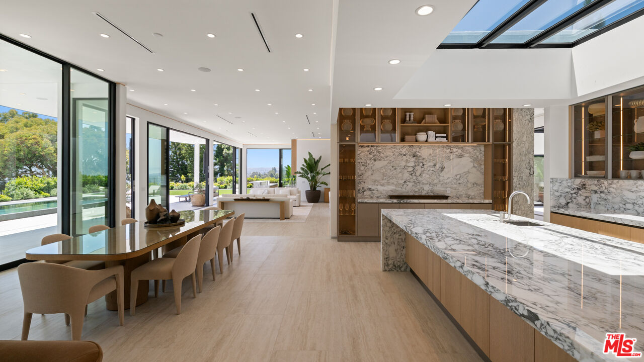 MLS #25554877 image #16