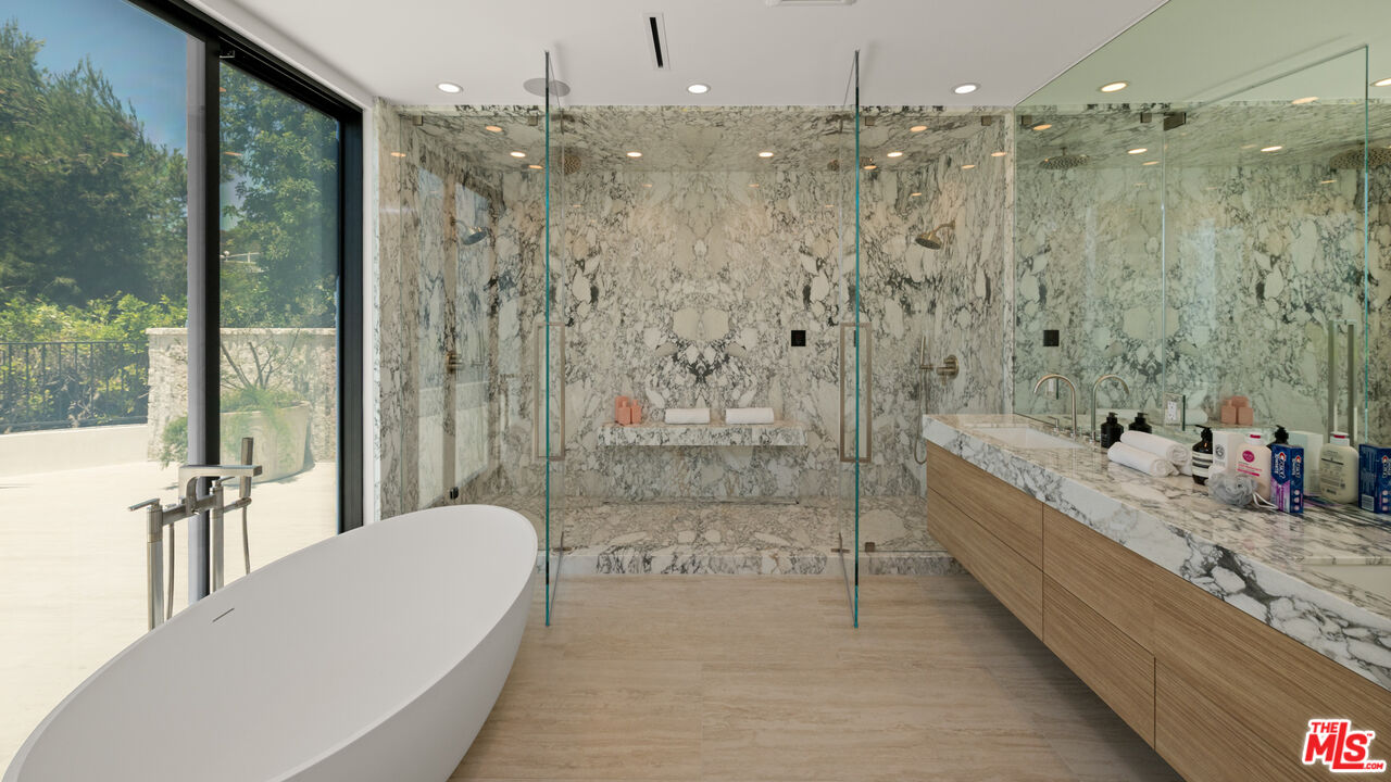 MLS #25554877 image #33