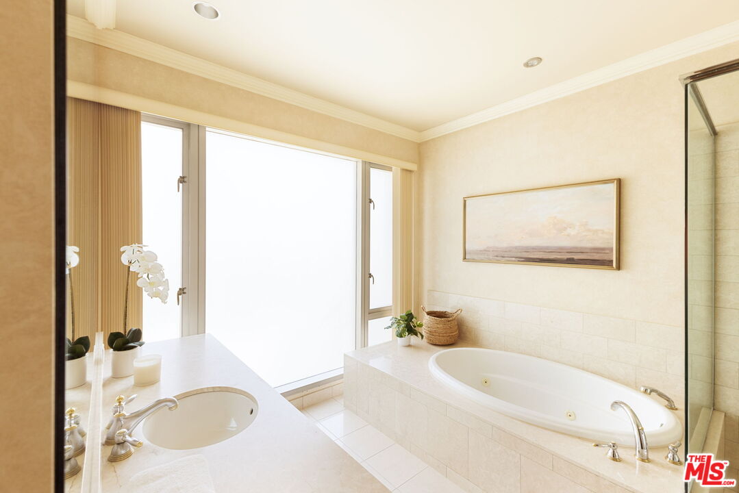 MLS #25554891 image #30