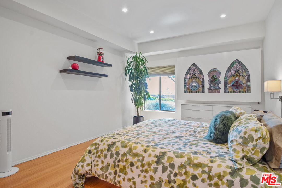 MLS #25554893 image #19