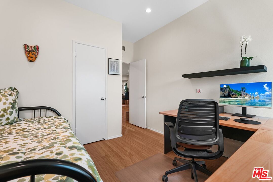 MLS #25554893 image #27