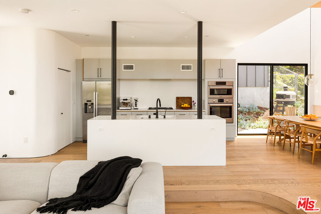 MLS #25555223 image #1