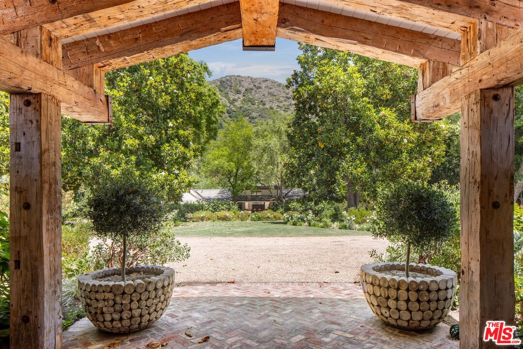 MLS #25555319 image #13