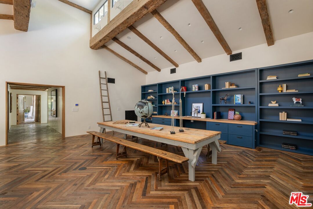 MLS #25555319 image #23