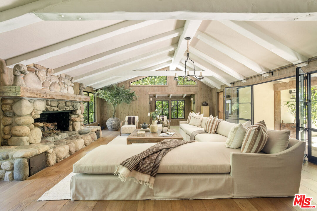 MLS #25555319 image #29