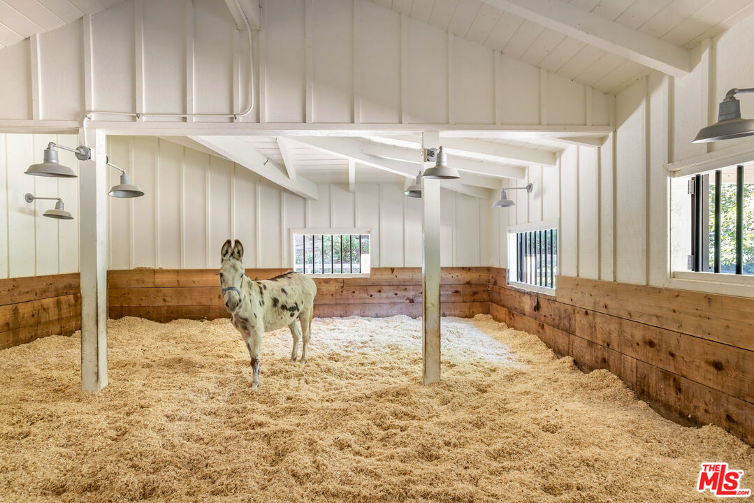 MLS #25555319 image #55