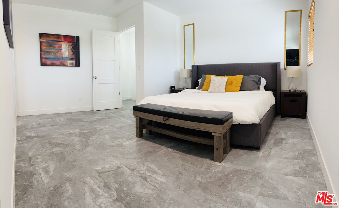 MLS #25555439 image #16