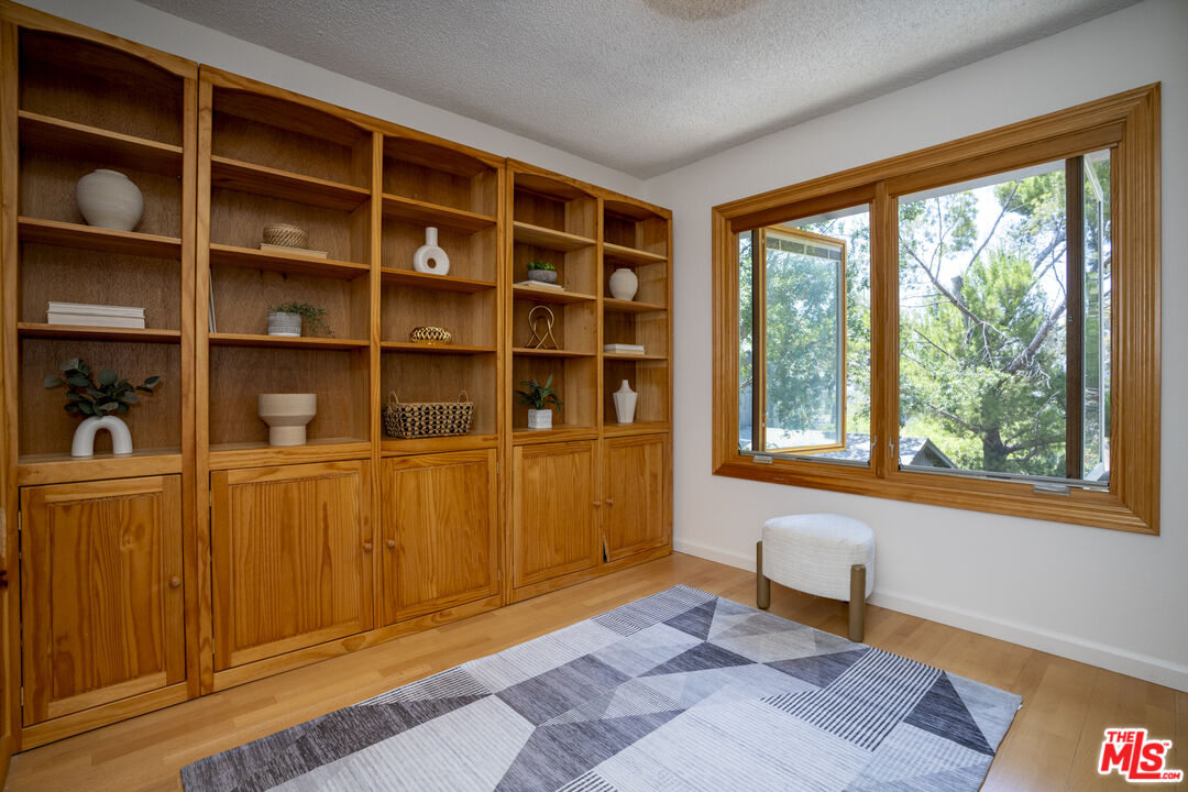 MLS #25555469 image #21