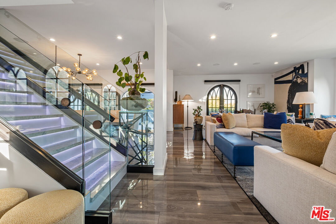 MLS #25555485 image #17