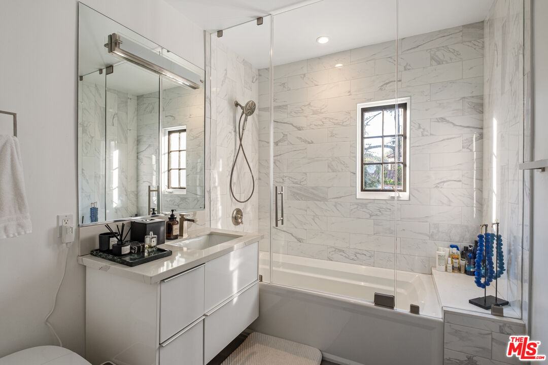 MLS #25555485 image #29